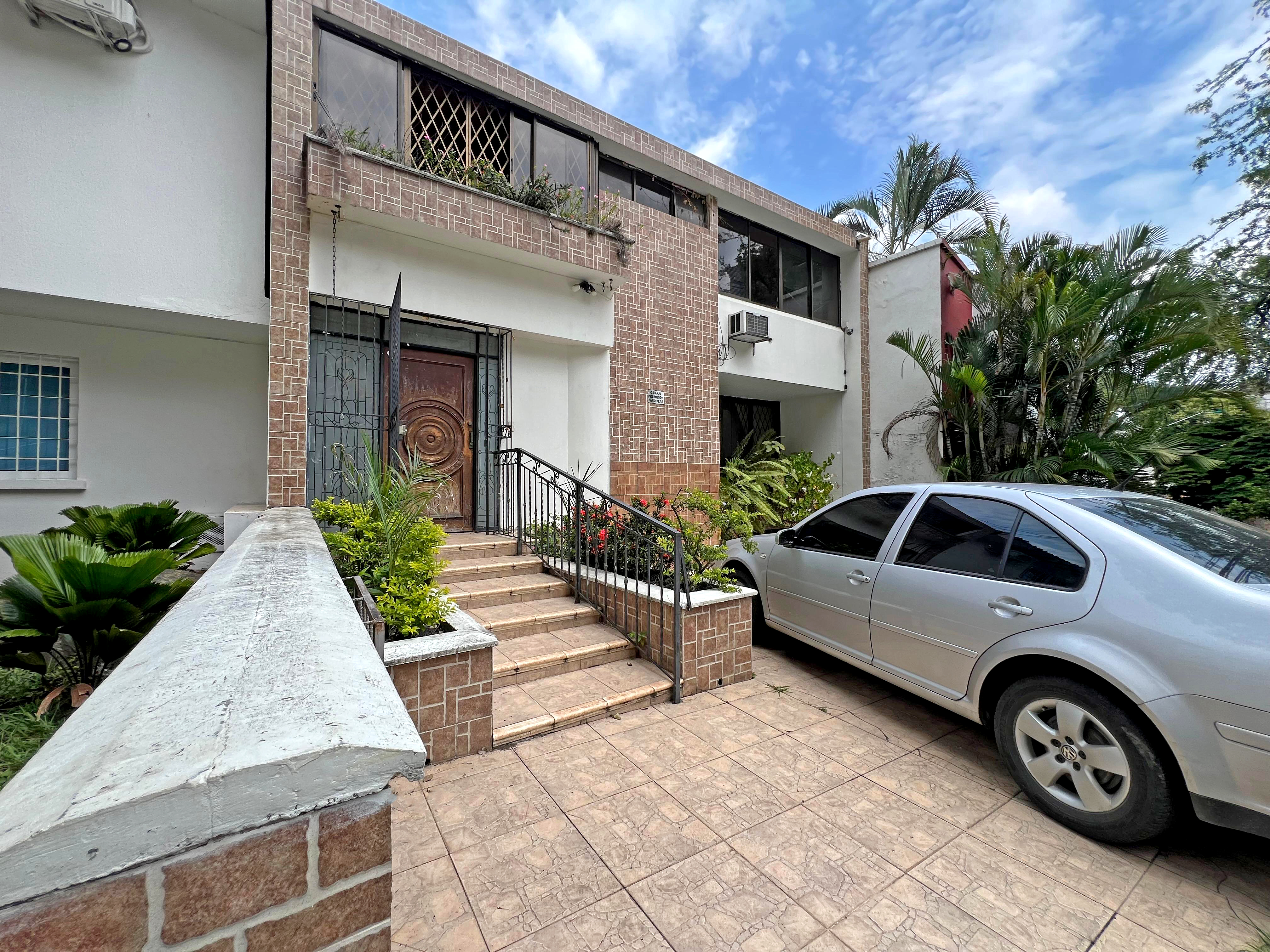 CASA EN VENTA, SANTA TERESITA, OESTE, CALI