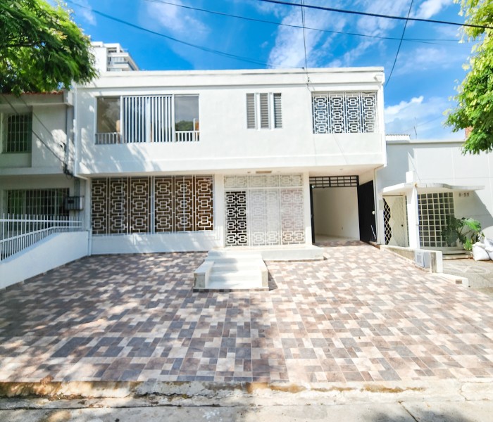 Casa - Alquiler - Amoblada - Santa Monica Residencial