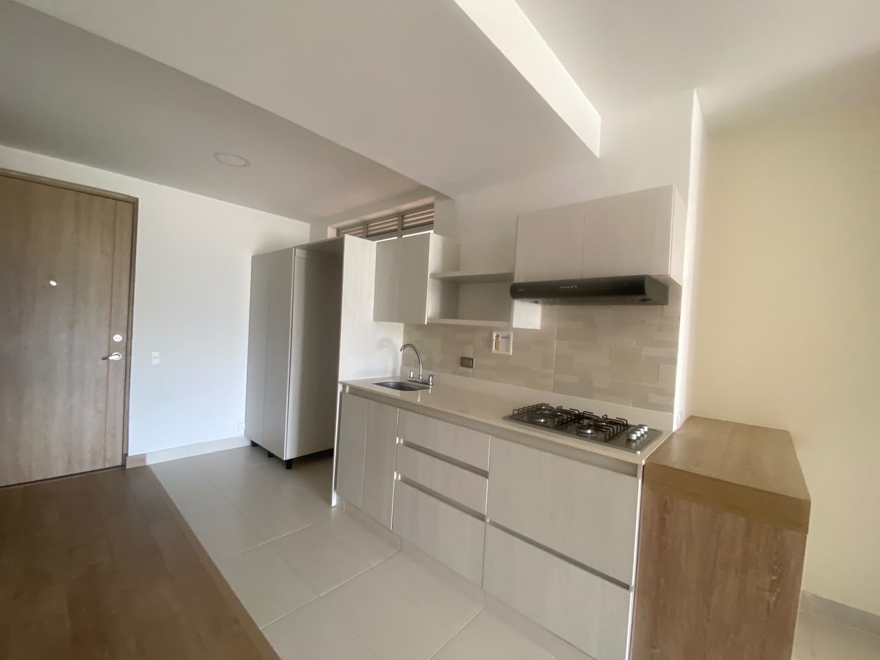Cómodo Apartaestudio para Arriendo en Sabaneta, Medellín