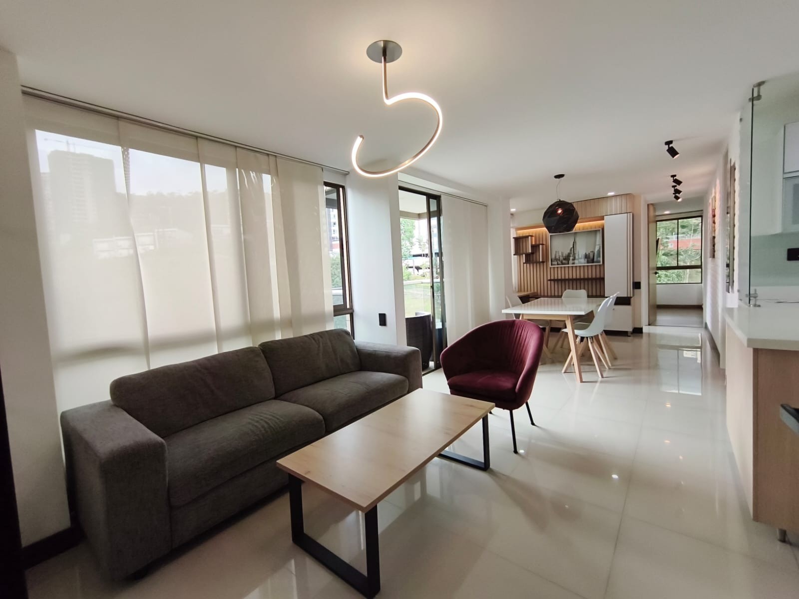 Apartamento en venta, Altos del Poblado, sector Marianito